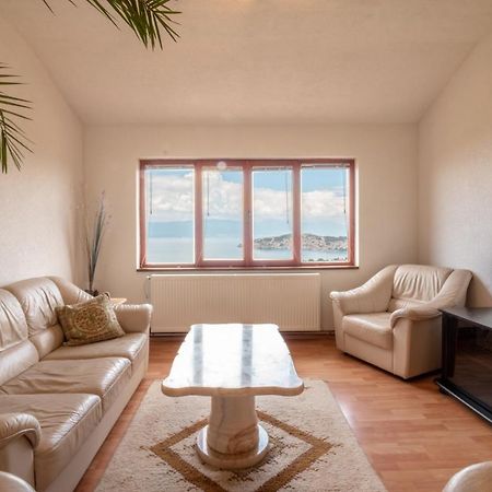 オフリドCasa Farmakアパートメント エクステリア 写真